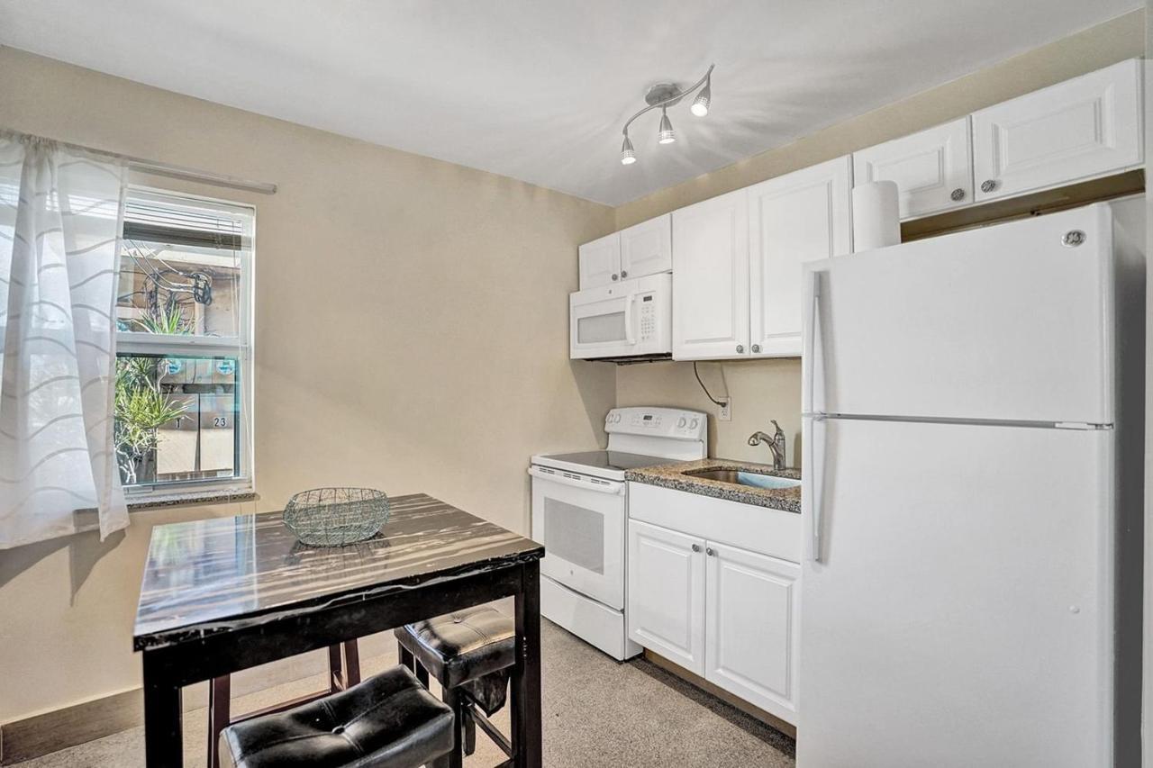 Apartament Downtown Hollywood Holiday Retreat Dania Beach Zewnętrze zdjęcie