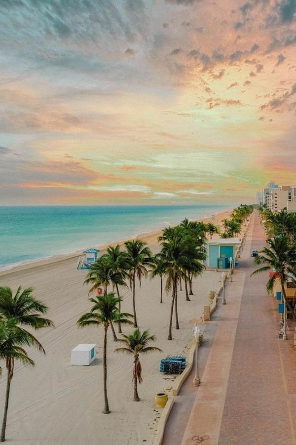 Apartament Downtown Hollywood Holiday Retreat Dania Beach Zewnętrze zdjęcie