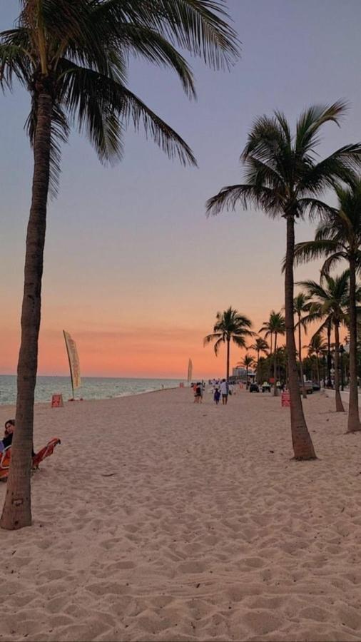 Apartament Downtown Hollywood Holiday Retreat Dania Beach Zewnętrze zdjęcie